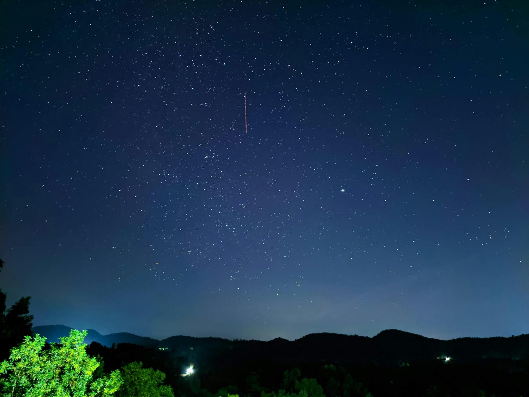 A mesmerizing view of the star-filled sky over Mangaluru, India at night.